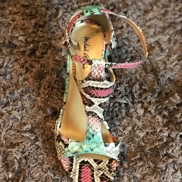 Multicolor heels - Picture 6 of 8